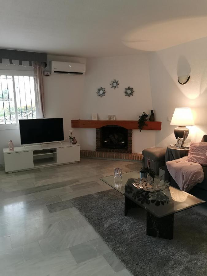 Apartamento 7 Ocean Point Sitio de Calahonda Exterior foto